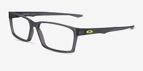 Oakley Overhead Satin Gray Plastique Montures de lunettes de vue d'EyeBuyDirect, Vue d'Angle