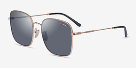 Vogue Eyewear VO4327SD Doré Métal Soleil de Lunette de vue d'EyeBuyDirect, Vue d'Angle