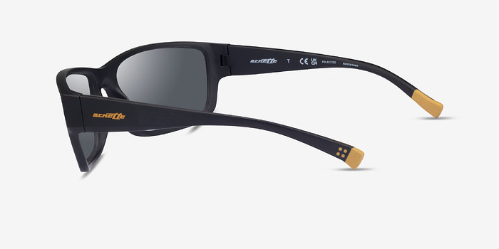 ARNETTE Bushwick Matte Black Plastique Soleil de Lunette de vue d'EyeBuyDirect