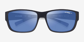 ARNETTE Bushwick Noir Plastique Soleil de Lunette de vue d'EyeBuyDirect, Vue Rapprochée