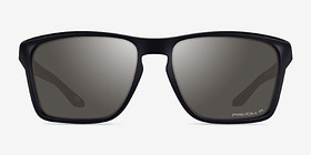 Oakley Sylas Polished Black Plastique Soleil de Lunette de vue d'EyeBuyDirect, Vue de Face
