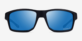 Oakley Gibston Polished Black Plastique Soleil de Lunette de vue d'EyeBuyDirect, Vue de Face