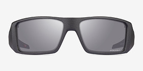 Oakley Heliostat Frosted Gray Plastique Soleil de Lunette de vue d'EyeBuyDirect, Vue de Face