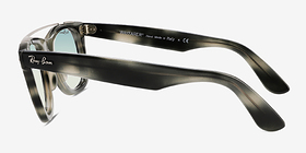 Ray-Ban RB4540 Striped Gray Plastique Soleil de Lunette de vue d'EyeBuyDirect, Vue de Côté