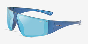 ARNETTE Saturnya Shiny Blue Plastique Soleil de Lunette de vue d'EyeBuyDirect, Vue d'Angle