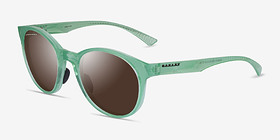 Oakley Spindrift Clear Green Plastique Soleil de Lunette de vue d'EyeBuyDirect, Vue d'Angle