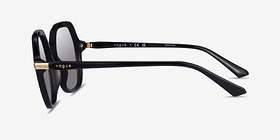 Vogue Eyewear VO5561S Shiny Black Acétate Soleil de Lunette de vue d'EyeBuyDirect, Vue de Côté