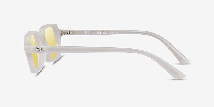 Ray-Ban RB4455 Zuri Blanche Plastique Soleil de Lunette de vue d'EyeBuyDirect