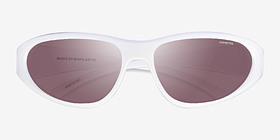 ARNETTE Nineteetwo Blanche Plastique Soleil de Lunette de vue d'EyeBuyDirect, Vue Rapprochée