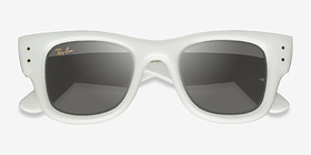 Ray-Ban RB4940 Wayfarer Puffer Polished White Plastique Soleil de Lunette de vue d'EyeBuyDirect, Vue Rapprochée