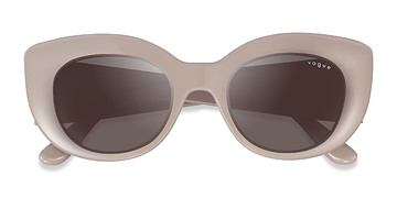Matte Milk Tea Vogue Eyewear VO5480S -  Plastique Lunettes de soleil
