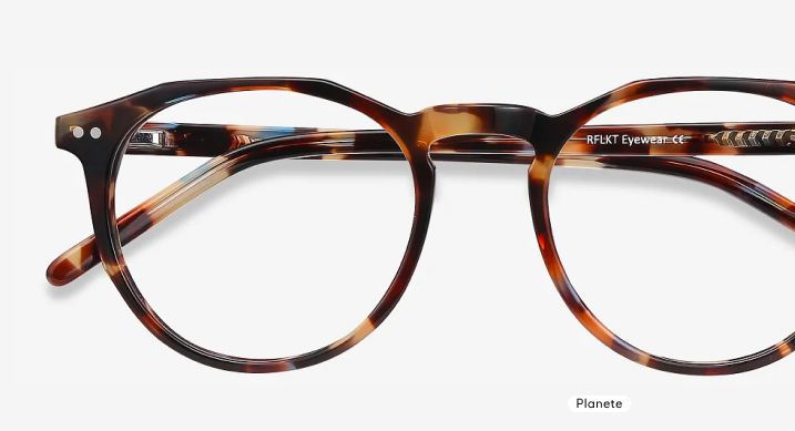 Une gamme de montures en acétate