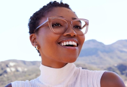 Lunettes à monture en corne