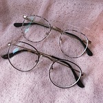 Taylor W. - Brown Golden - round - metal